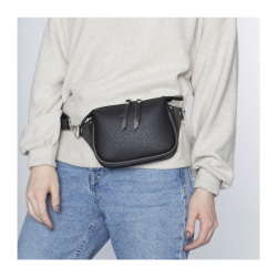 sumka-poyasnaya-otdel-na-molnii-reguliruemyj-remen-cvet-chyornyj