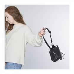 sumka-poyasnaya-otdel-na-molnii-reguliruemyj-remen-cvet-chyornyj